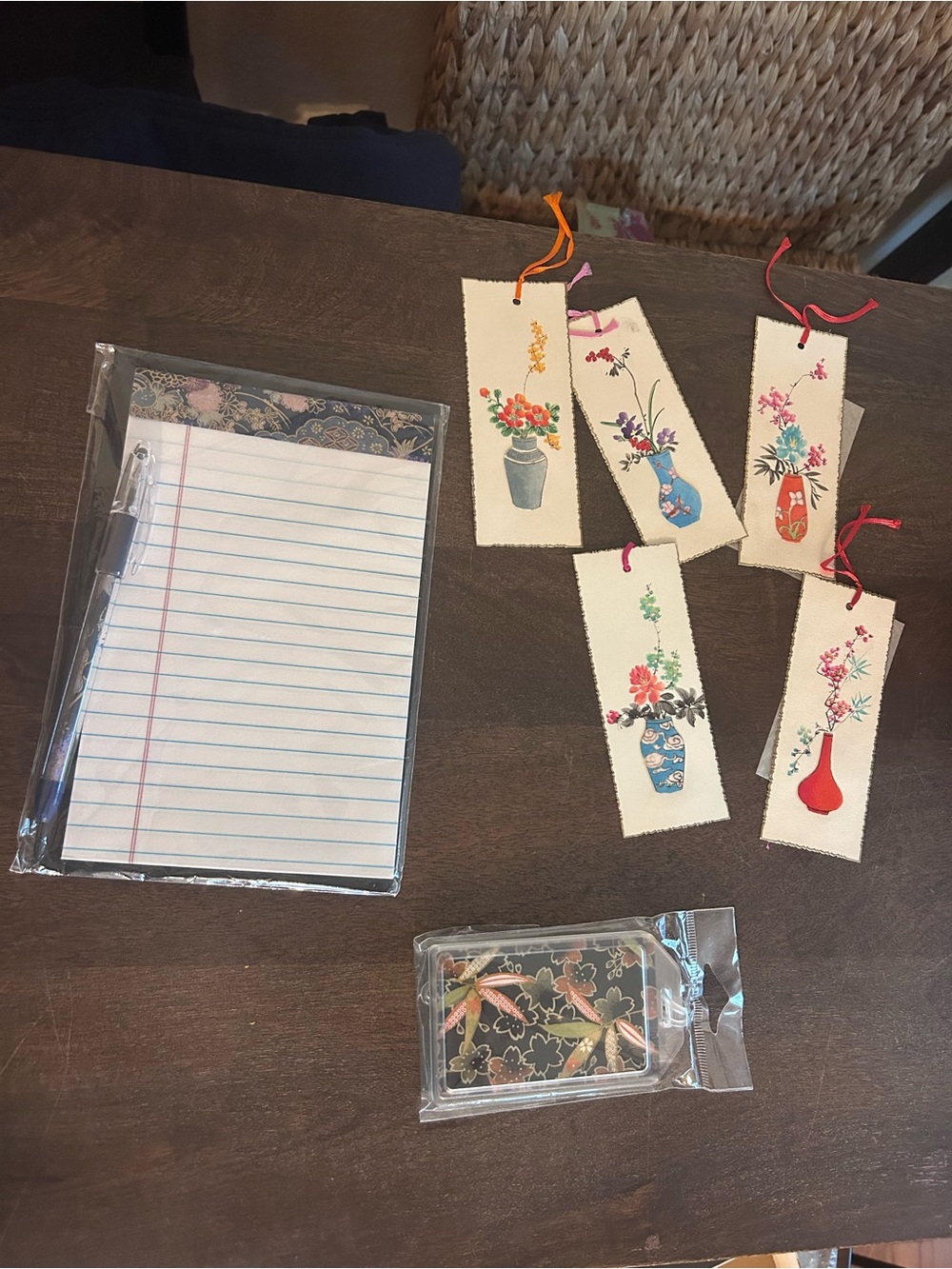 Set of Floral Bookmarks, luggage tag and Notepad with Pen - Assorted Colors